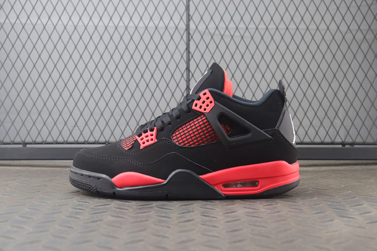 Air Jordan 4